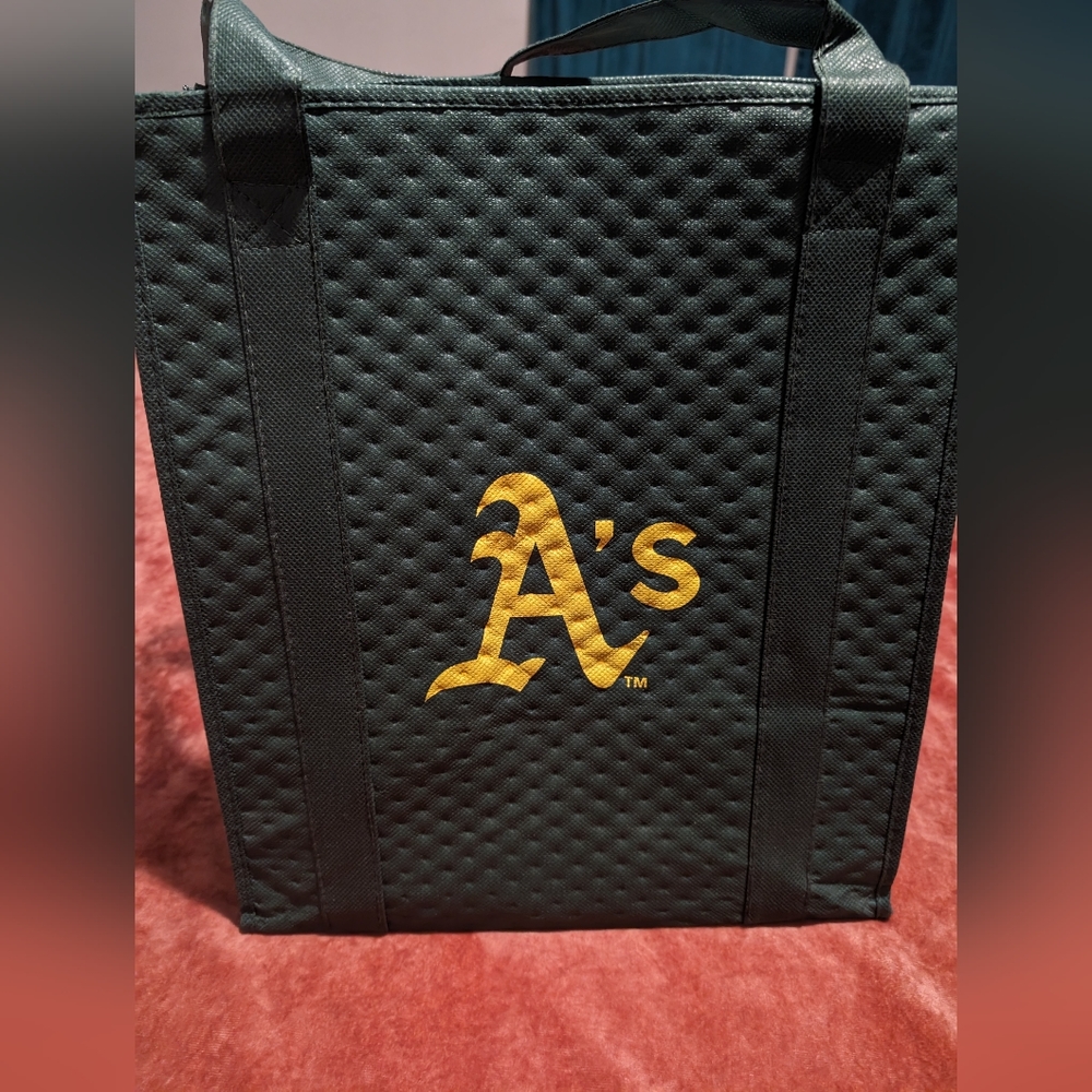 Oakland Athletics A's Padded Cooler Tote Diaper Bag Tailgating 15x13x10"
